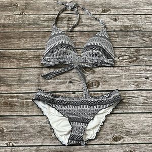 Victoria’s Secret Black and White Bikini